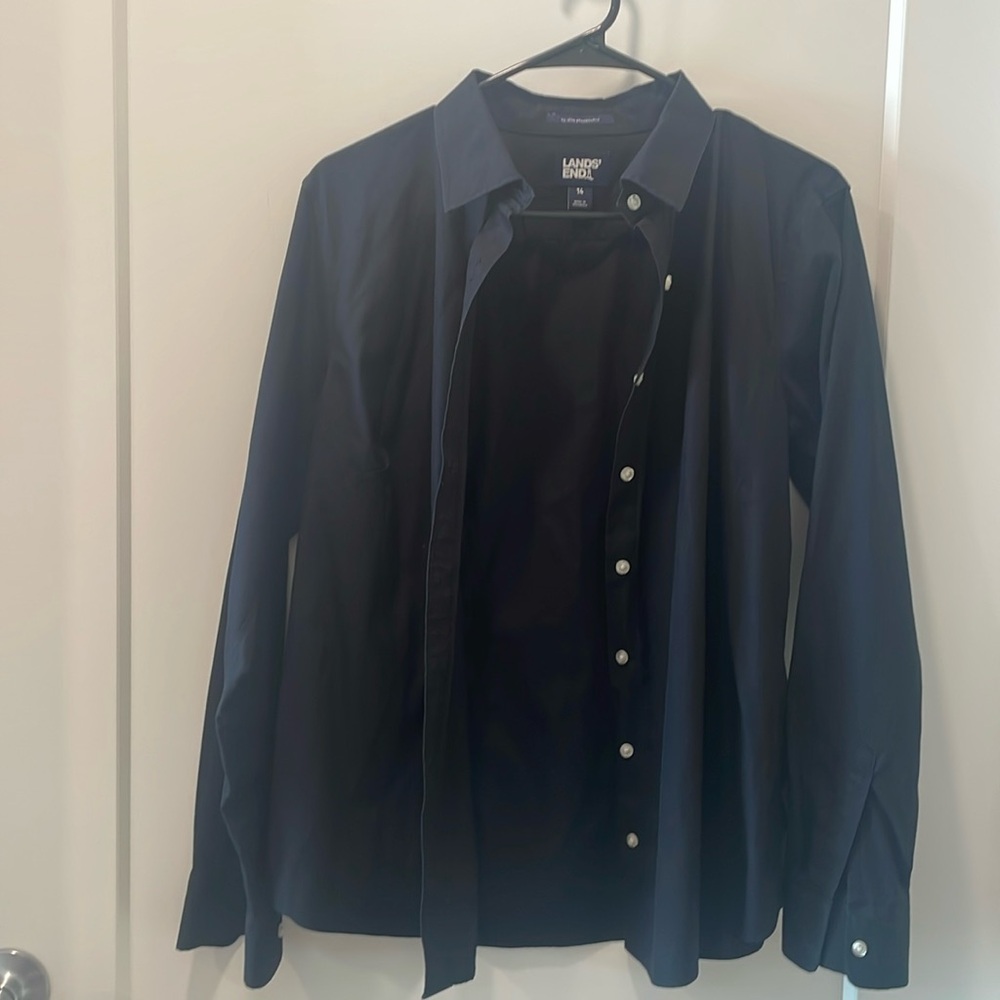 Lands End Women’s Black Button up